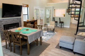 Relax in Ponte Vedra Beach close to Mayo+Golf+Beach